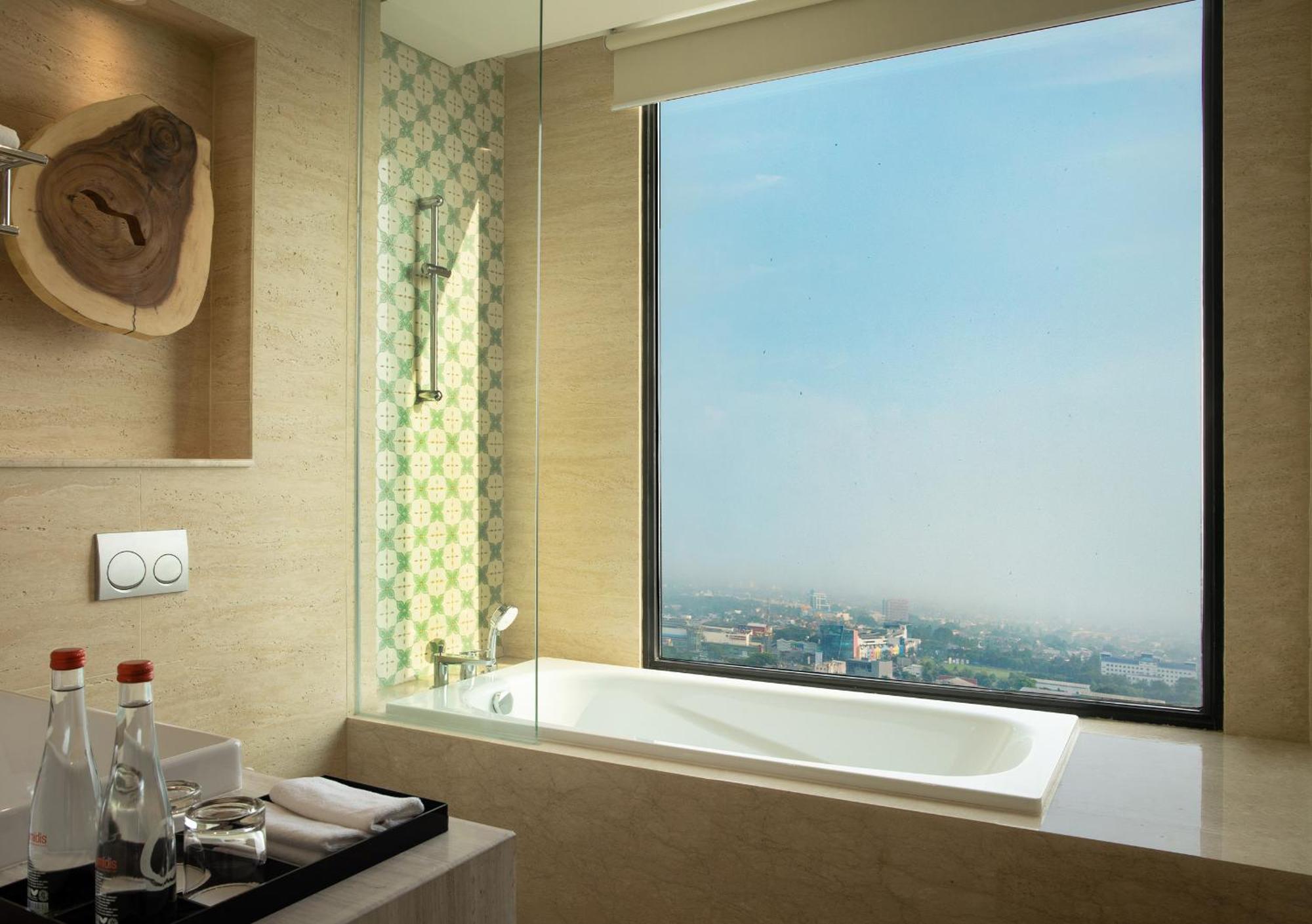 Trembesi Hotel Serpong Dış mekan fotoğraf